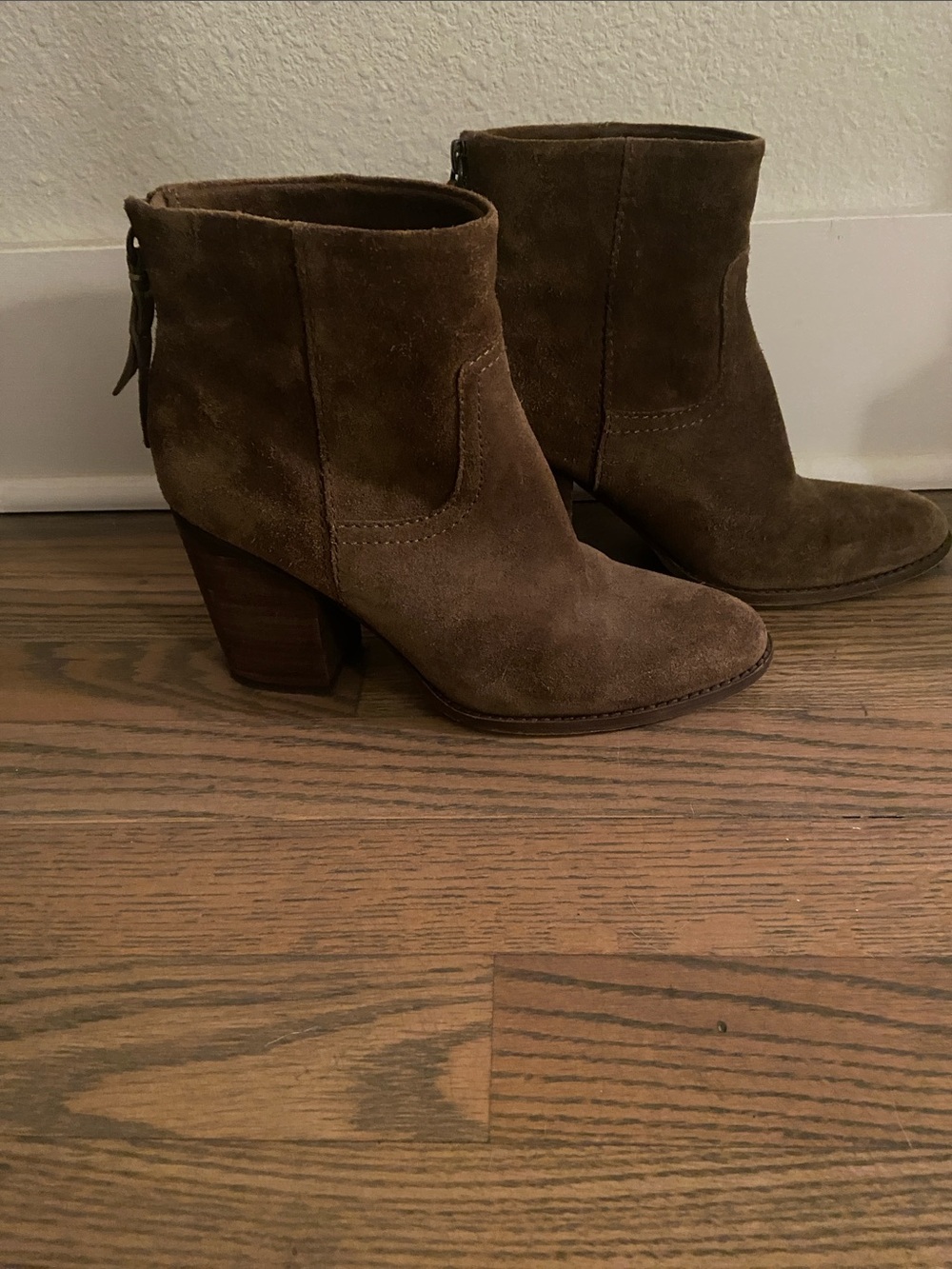 Splendid Brown Suede Ankle Booties with Block Heel